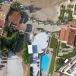 Hotel Manet 3*
